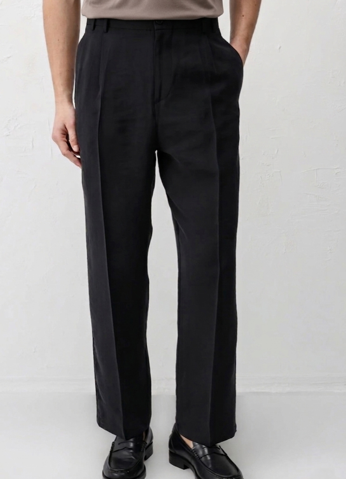 Siyah Renk Lyocell Karışımlı Pileli Pantolon