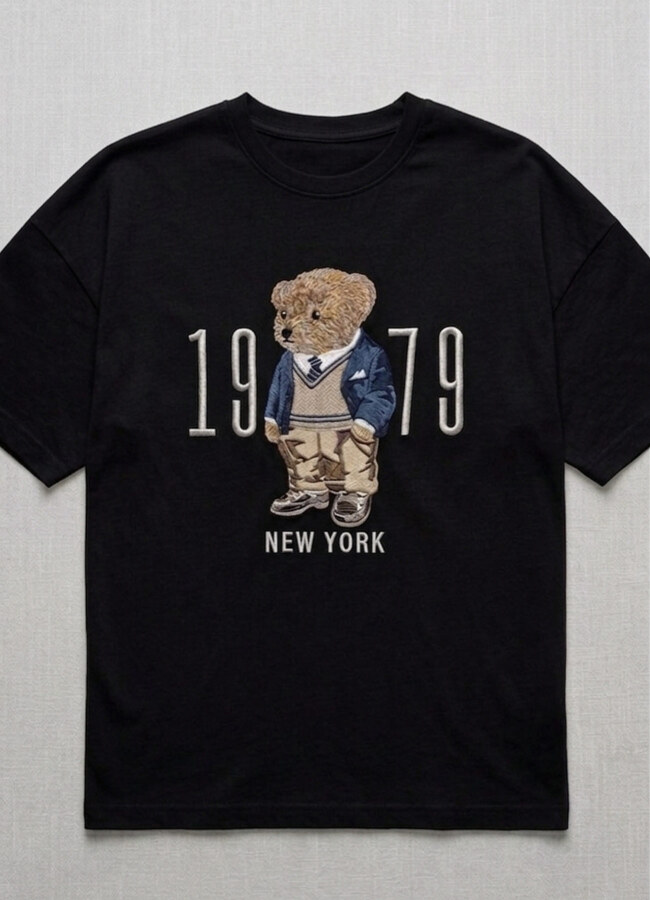 Siyah Renk Pamuklu Nakışlı Tişört 