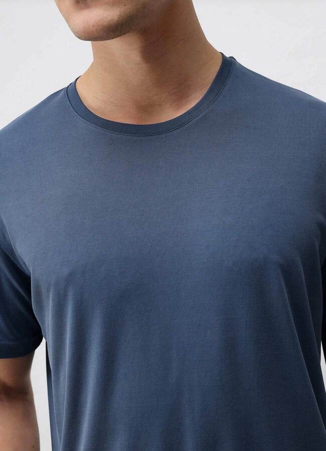 İndigo Renk Viskoz Karışımlı Tişört