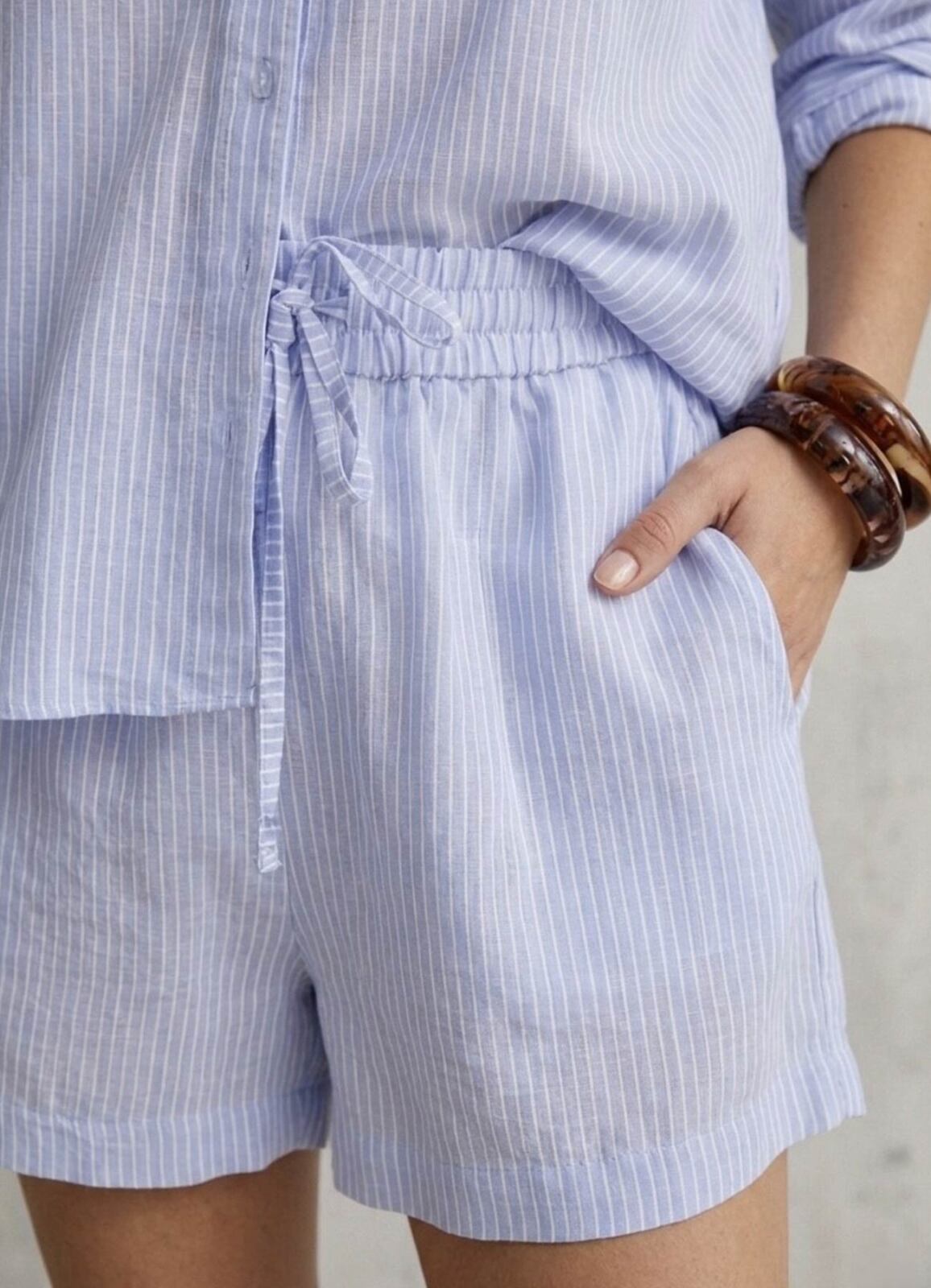 Mavi - Beyaz Renk Çizgili Oversize Modal Gömlek - 2